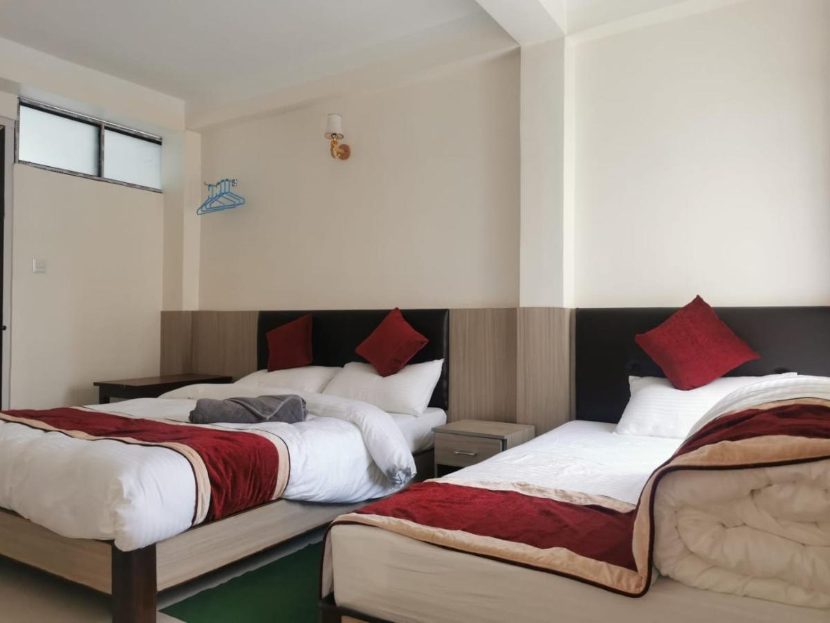 Om Bramha Hotel Κατμαντού Εξωτερικό φωτογραφία
